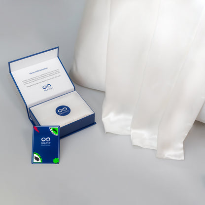 SILKAVA silk pillowcase with gift box packaging, white